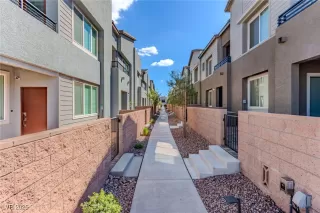 Photo #1: 2723222 Listing 