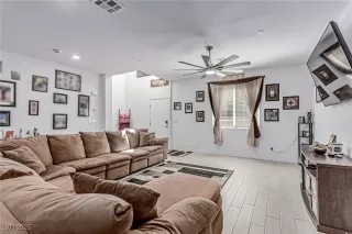 Photo #5: 2723222 Listing 