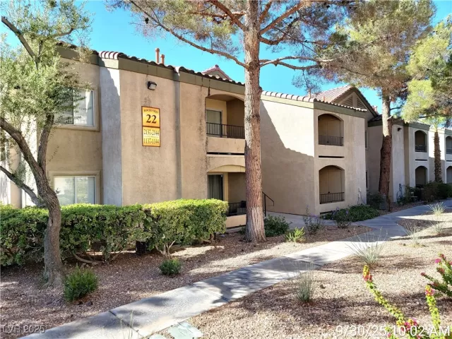 MLS: 2723237 Condo For Sale