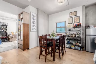 Photo #6: 2723274 Listing