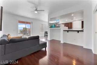 Photo #4: 2723297 Listing 