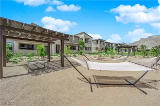 Photo #5: 2723298 Listing