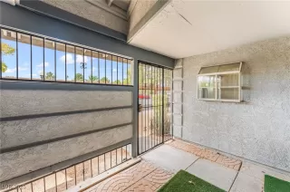 Photo #5: 2723403 Listing 