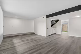 Photo #2: 2723457 Listing