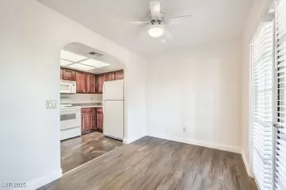 Photo #5: 2723483 Listing 