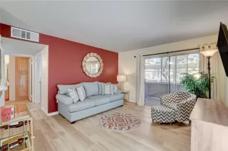 Photo #2: 2723500 Listing