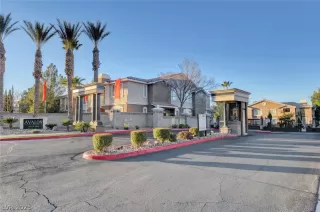 Photo #6: 2723501 Listing