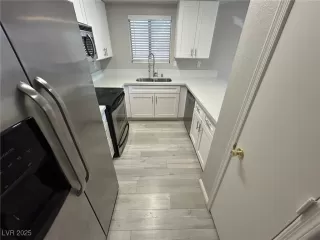 Photo #1: 2723507 Listing 