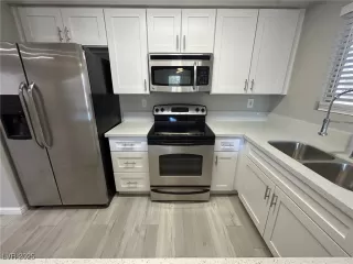 Photo #2: 2723507 Listing 