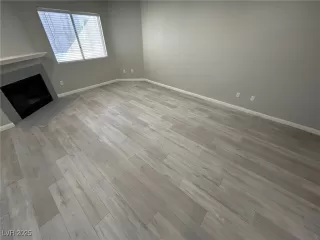 Photo #5: 2723507 Listing 