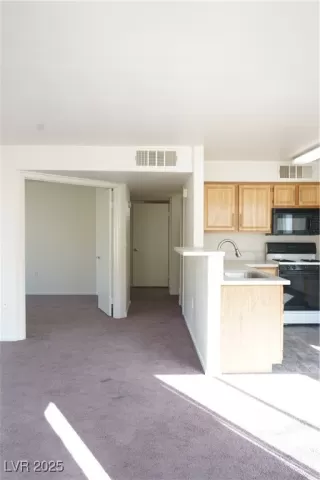 Photo #4: 2723510 Listing 