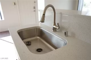 Photo #5: 2723510 Listing 