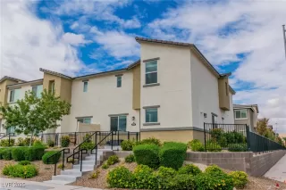 Photo #1: 2723511 Listing 