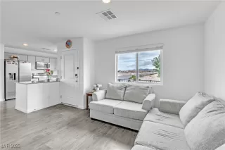 Photo #6: 2723511 Listing 