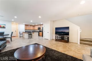 More Details about MLS # 2723548 : 3088 BICENTENNIAL PARKWAY