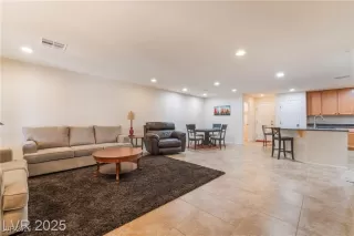 Photo #5: 2723548 Listing 