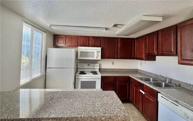 MLS: 2723564 Condo For Sale