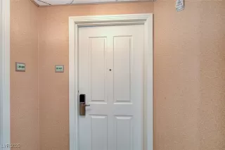 Photo #3: 2723585 Listing 