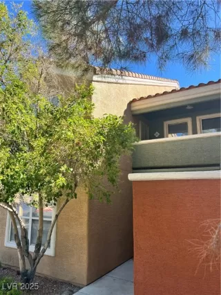 Primary Photo for MLS#: 2723590