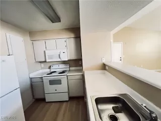 Photo #6: 2723590 Listing 