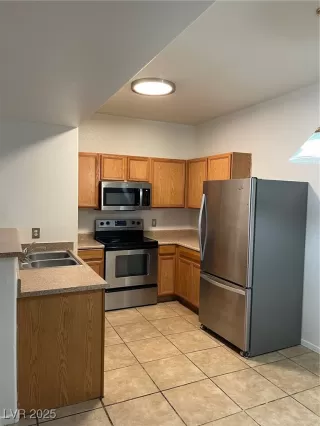 Photo #2: 2723605 Listing 