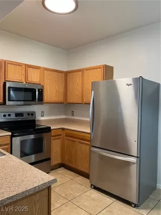 Photo #3: 2723605 Listing 