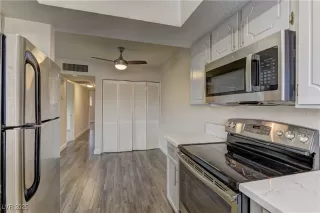 Photo #4: 2723612 Listing 