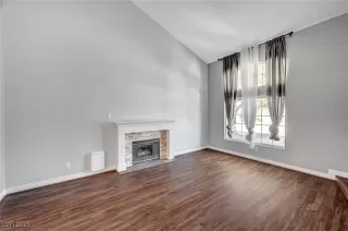 Photo #2: 2723648 Listing 