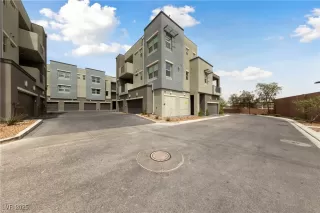 Photo #4: 2723652 Listing 