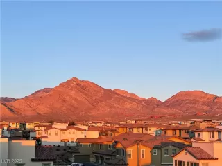 Photo #1: 2723655 Listing