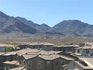 Photo #3: 2723655 Listing