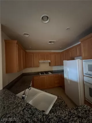 Photo #1: 2723662 Listing 