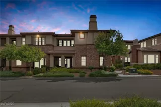 Photo #1: 2723677 Listing