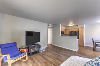 Photo #4: 2723689 Listing 