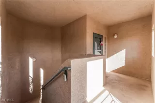 Photo #4: 2723796 Listing 