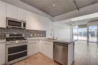 Photo #4: 2723808 Listing 