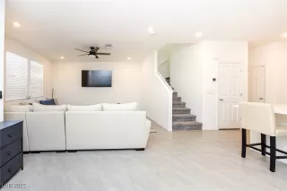 Photo #1: 2723833 Listing 