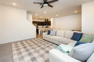 Photo #4: 2723833 Listing 