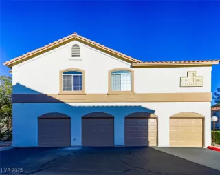 Photo #1: 2723834 Listing