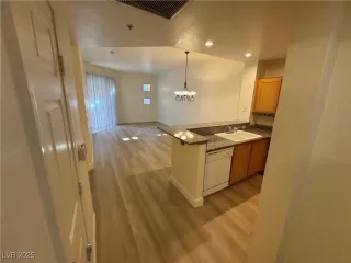 Photo #6: 2723840 Listing 