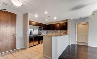 Photo #3: 2723852 Listing 