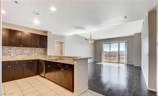 Photo #6: 2723852 Listing 