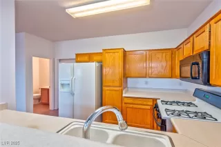 Photo #5: 2723868 Listing 