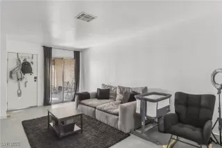 Photo #2: 2723879 Listing 