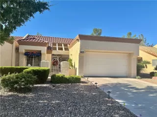 Photo #1: 2723914 Listing