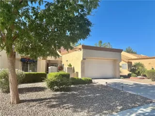 Photo #2: 2723914 Listing