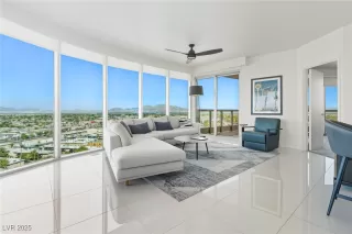 Photo #2: 2723920 Listing