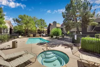 Photo #4: 2723930 Listing 