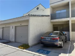 Photo #4: 2723933 Listing 