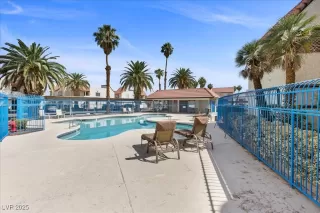 Photo #1: 2723938 Listing 